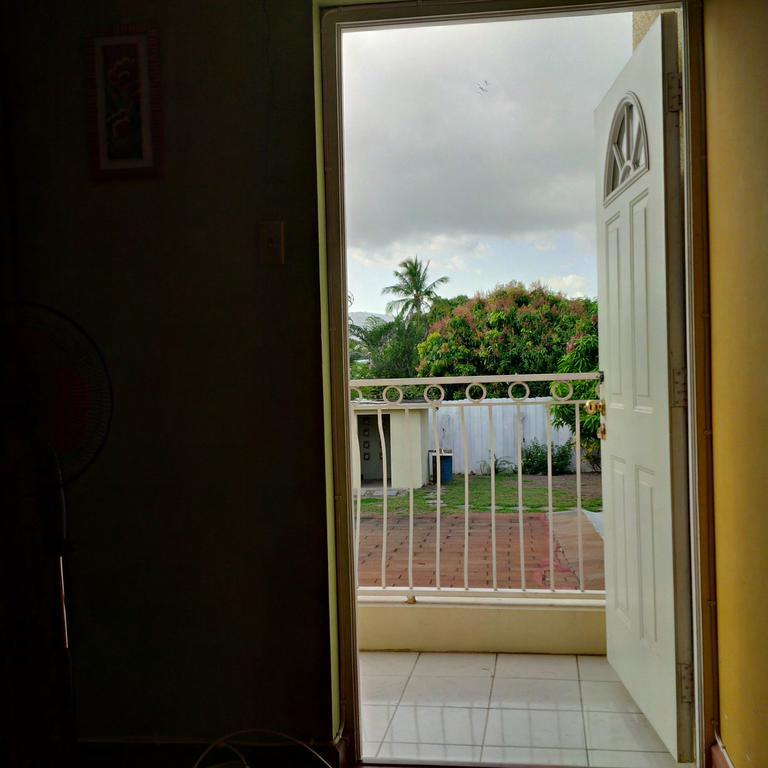 Impeccable Guest Rooms 2 キングストン 部屋 写真