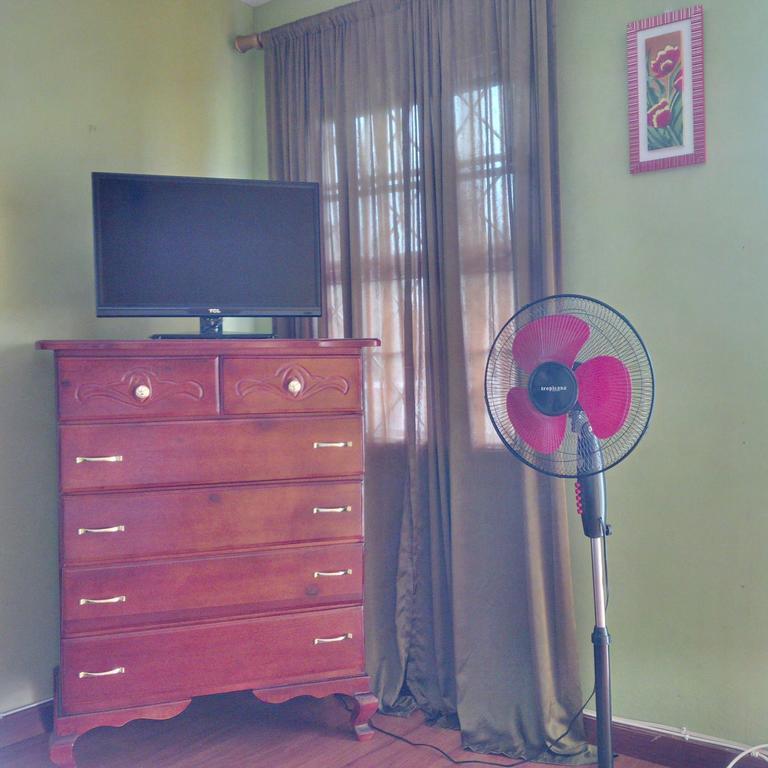 Impeccable Guest Rooms 2 キングストン 部屋 写真